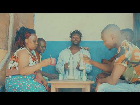 MLOLE CLASSIC NALIA (OFFICIAL VIDEO)