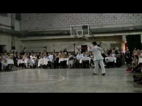  Lida Mantovani  and  Cristhian Sosa  are  dancing  to  the  vals  "  Mi Novia De Ayer  "