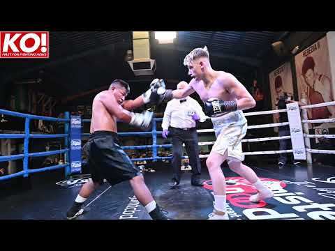 Tiernan Bradley goes 2-0  v Arnaldo Solano 20.12.2020 in Malaga