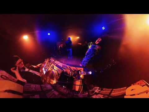 one self- fear the labor   live in hamburg 24/10/2025