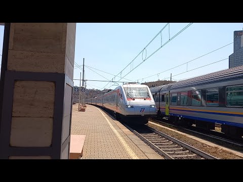Qualche treno a mezzogiorno alla stazione di Genova Brignole