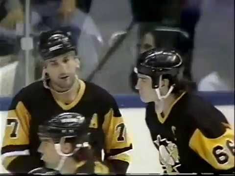 December 15, 1988 - Penguins at Islanders - Mario Lemieux (31) (John Cullen, Paul Coffey), 9:36 (PP)