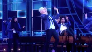 "Everybody's Talking About Jamie" perform "Don't even know it"