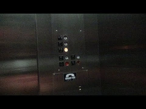 Montgomery A-Series Hydraulic Parking Elevator - Leadership Square - Oklahoma City, OK