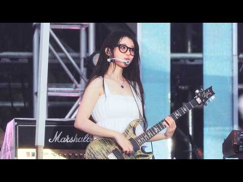 [4K]260822 QWER HINA 히나 @ 카스쿨 페스티벌 - 고민중독 직캠