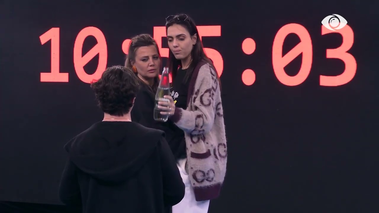 “Ti përveçse s’dëgjon mirë, ke dhe probleme me trurin”/Vijon debati G Bani-Gerta: Zero, nuk ekziston