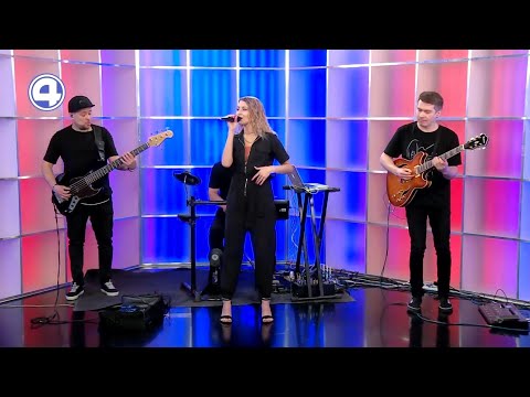 Well Dance Band в прямом эфире