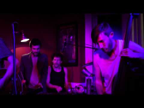 Le Skeleton Band - Live at The Lighthouse