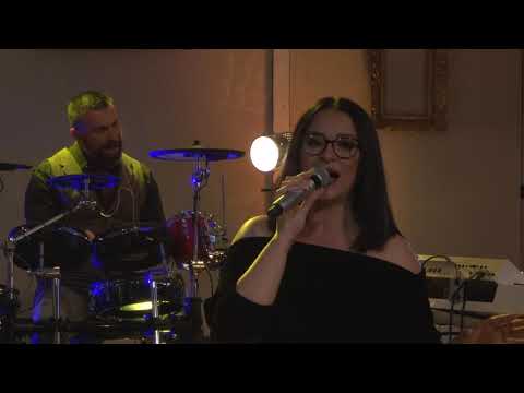 Aneta i Grupa Molika - Mori cupi Konsturcanki (LIVE Quarantine Show)