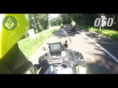 Politie dagje rijtraining. Politie Vlogger Jan-Willem. NR 50