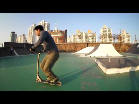 SONY ILCE-A7Rm2 - 4K - Ttukseom x-game - stunt scooter