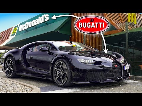External Review Video L7NEkqjQoS8 for Bugatti Chiron Sports Car (2016-2022)