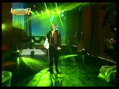 Peller Károly: Darumadár fenn az égen