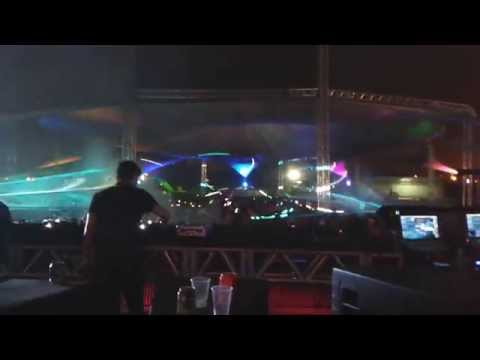 G. Felix - Zoominimal - Nov 2013