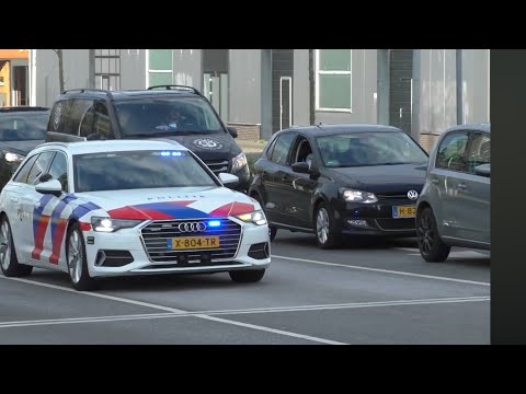 Politie Audi A6 met spoed naar een onbekende melding in Groningen