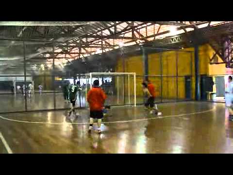 7 Futsal Romulo vire e gol.avi