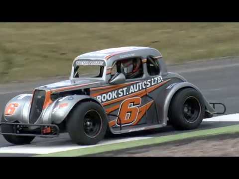 SMRC Legends 2018 Meeting 1 Race 2