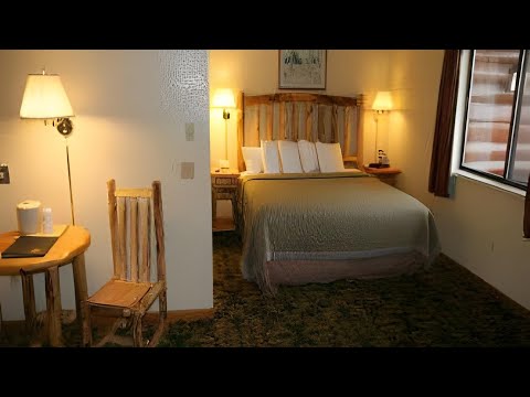 Super 8 By Wyndham Bridgeview Of Mackinaw City | Mackinaw City (MI), United States | Hotel Review🏨