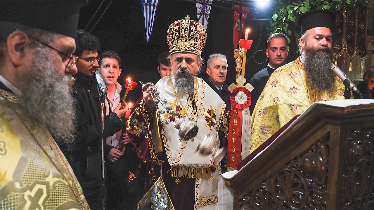 "𝚾𝚸𝚰𝚺𝚻𝚶𝚺 𝚨𝚴𝚬𝚺𝚻𝚮" 𝚨𝚷𝚶 𝚻𝚶 𝚱𝚨𝚸𝚷𝚬𝚴𝚮𝚺𝚰 | Ήχησαν πανηγυρικά οι καμπάνες στον Ι.Ν. Αγίας Τριάδας