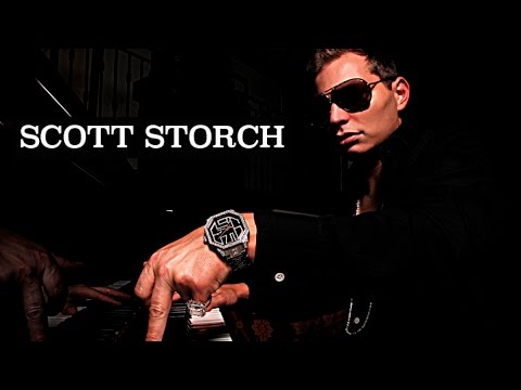 Legendary Producer Scott Storch Making A Beat