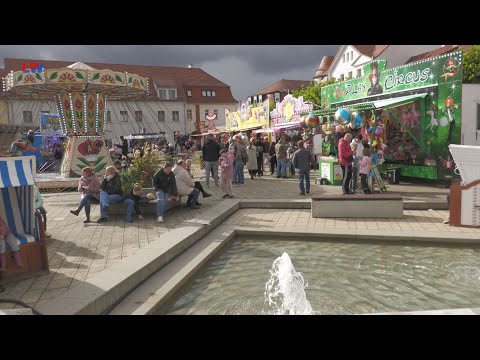Elsterwerda: Erste Kirmes in der Innenstadt - LAUSITZWELLE