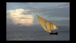 Χαρούλα Αλεξίου - Είμαι στο μόλο / Xaroula alexiou - Eimai sto molo