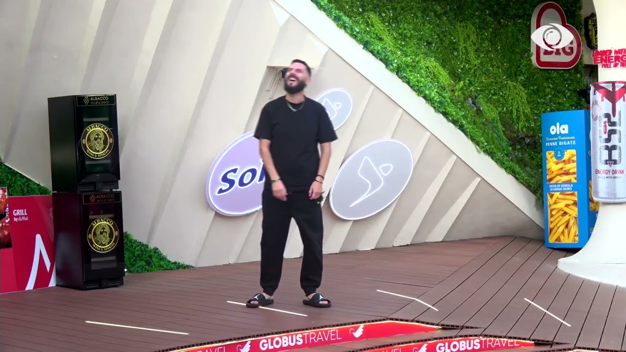 Surprizë nga ajri për Mirin