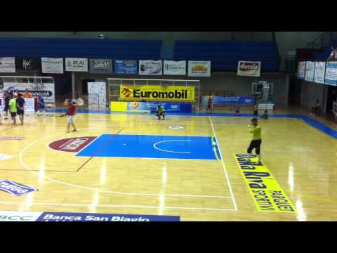 Squadra Mouscron - Lazio de Rome. Tirs aux buts. Venezia Futsal Cup 2014