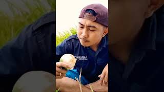 Download lagu Rujak kelapa cengkir kriuk kriuk #shorts mp3