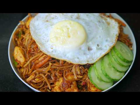Nasi Goreng Noodles Recipe | Spicy Indonesian-Style Fried Noodles with Chicken & Sambal Paste