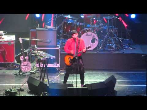 Мумий тролль - Утекай (Концерт в Минске в Дворце спорта 02.11.2014)