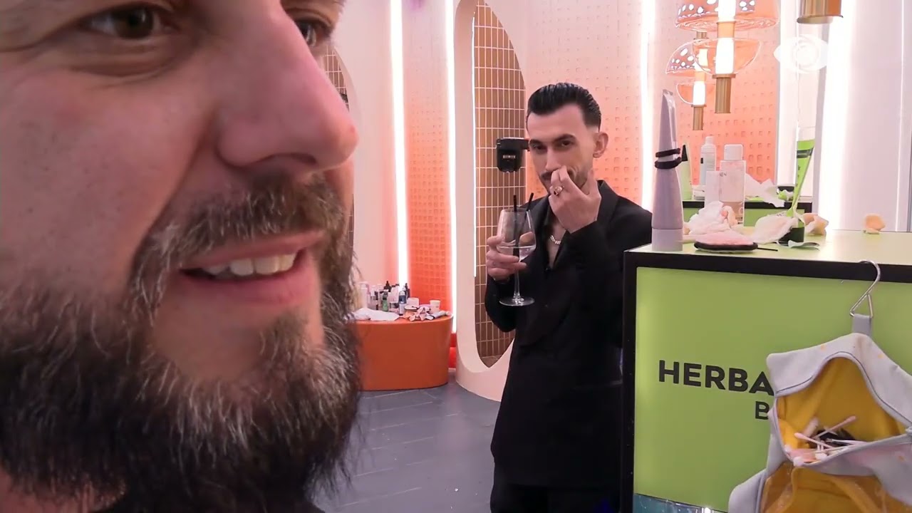 “Janë dy persona...”/ Kristi insiston t’i nxjerr informacion Mirit për Kutinë e Pandorës: Nuk do...