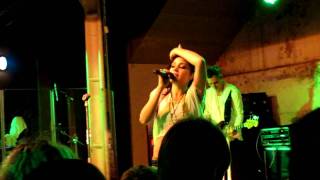 Skylar Grey - Weirdo (Live @ XOYO , London August 22, 2011)