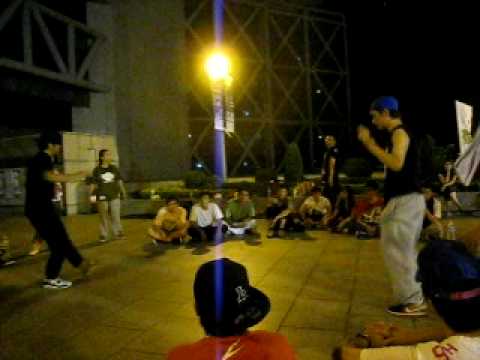 Housequake vol.5   寶寶  vs   小宇   16強