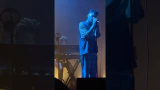 Zayn Malik singing Its You live in Manchester.