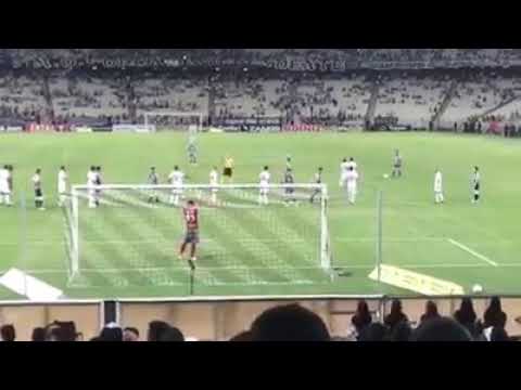 QUEM É ROBERTO CARLOS PERTO DO GAROTO PIO.....