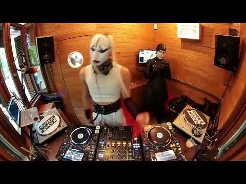Dance Divine presents Métaraph @ Kiosk Radio 27.05.2021