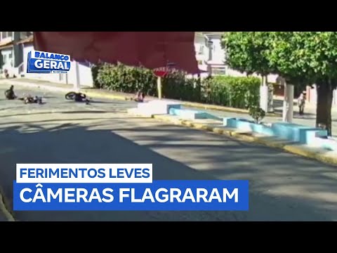 Motociclistas colidem em cruzamento de ruas na cidade de Natividade (RJ)