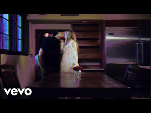 Zhamira - a la mitad (Official Visualizer)