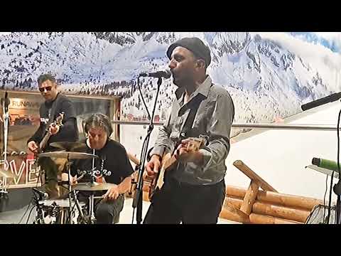 Django Ze - Твоята Усмивка - live - @Carve - Sofia