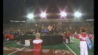The Guess Who &quot;Share The Land&quot; live (Calgary) 2000