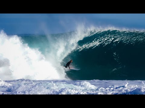 One EPIC Day in Western Australia - Big Waves, Dolphins and Barrels