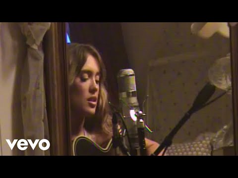 Laci Kaye Booth - True Love (Acoustic)