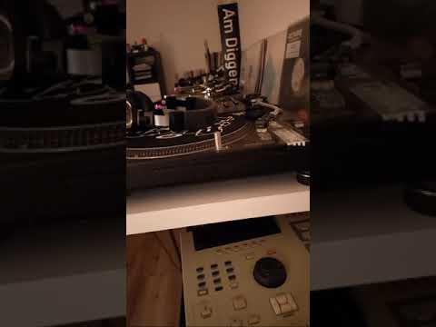 Dj Skeli, RuggedMind & Hex-Air - Underground Hip Hop Vinyl Mix Session (4 Turntables & 2 Mixers)