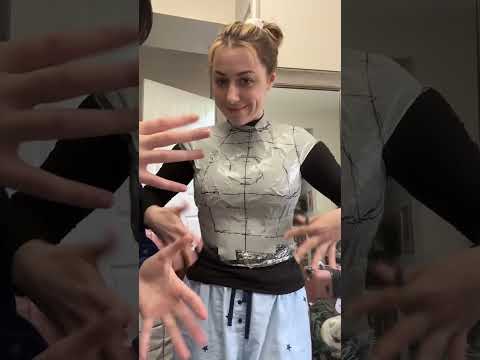 Watch Me WORK! Amazing Cosplay from TROLLS BAND TOGETHER