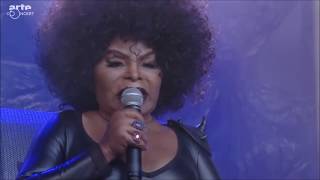 Elza Soares - A Mulher do Fim do Mundo (Live At NOS Primavera Sound 2017)