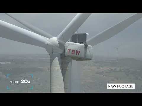 EO Zoom in Wind Turbine Hub & Rotor