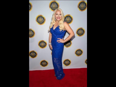 2019 Hollywood Music and Media Awards    Suzanne Grzanna
