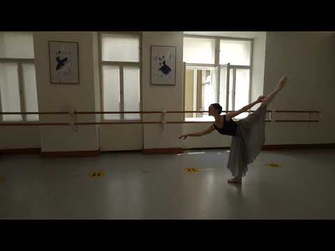 Ilina Eder dancing Giselle, 1 Act