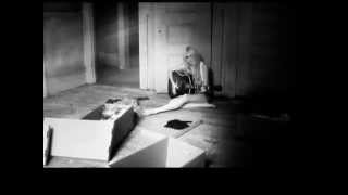 The Pretty Reckless |  Waiting for a friend